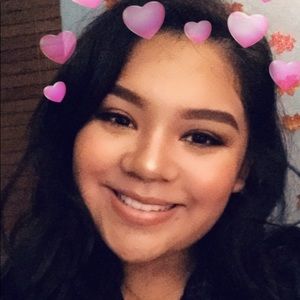 Meet your Posher, Daniela